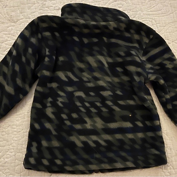 Children’s Columbia fleece. Size 6-12 months. Dark gray and blue pattern. - Picture 2 of 4